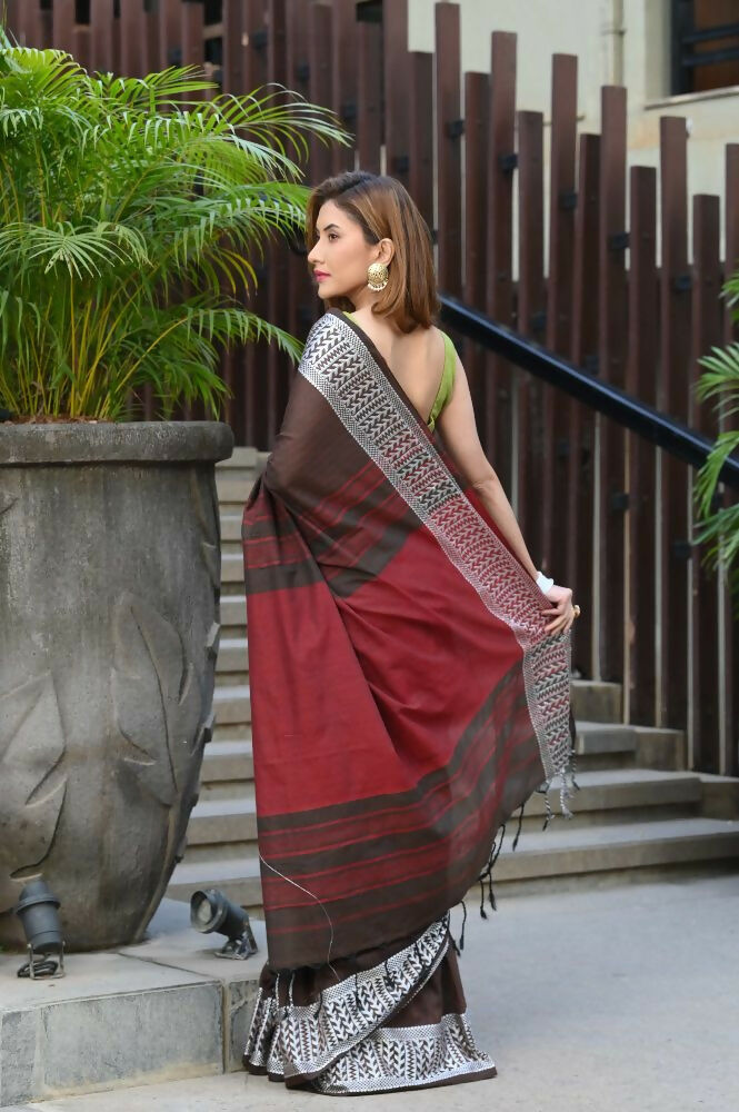 Beatitude Brown Cotton Jacquard Border Tangail Handloom Saree | Grocsy