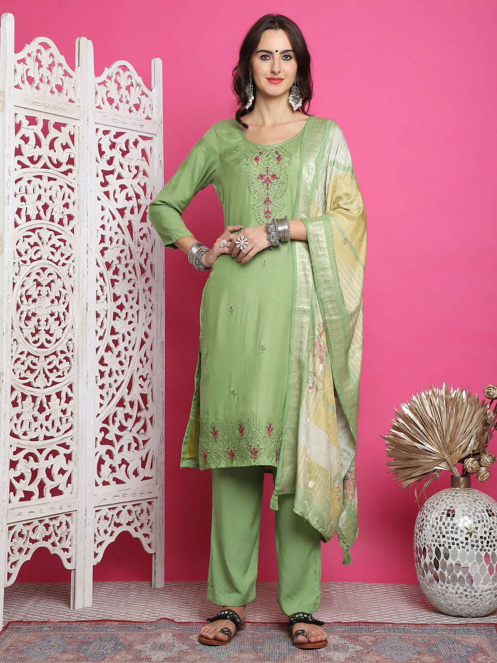 Jyoti Fashion Women's Green Muslin Floral Resham Embroidery Kurta with Trouser & Dupatta | Grocsy