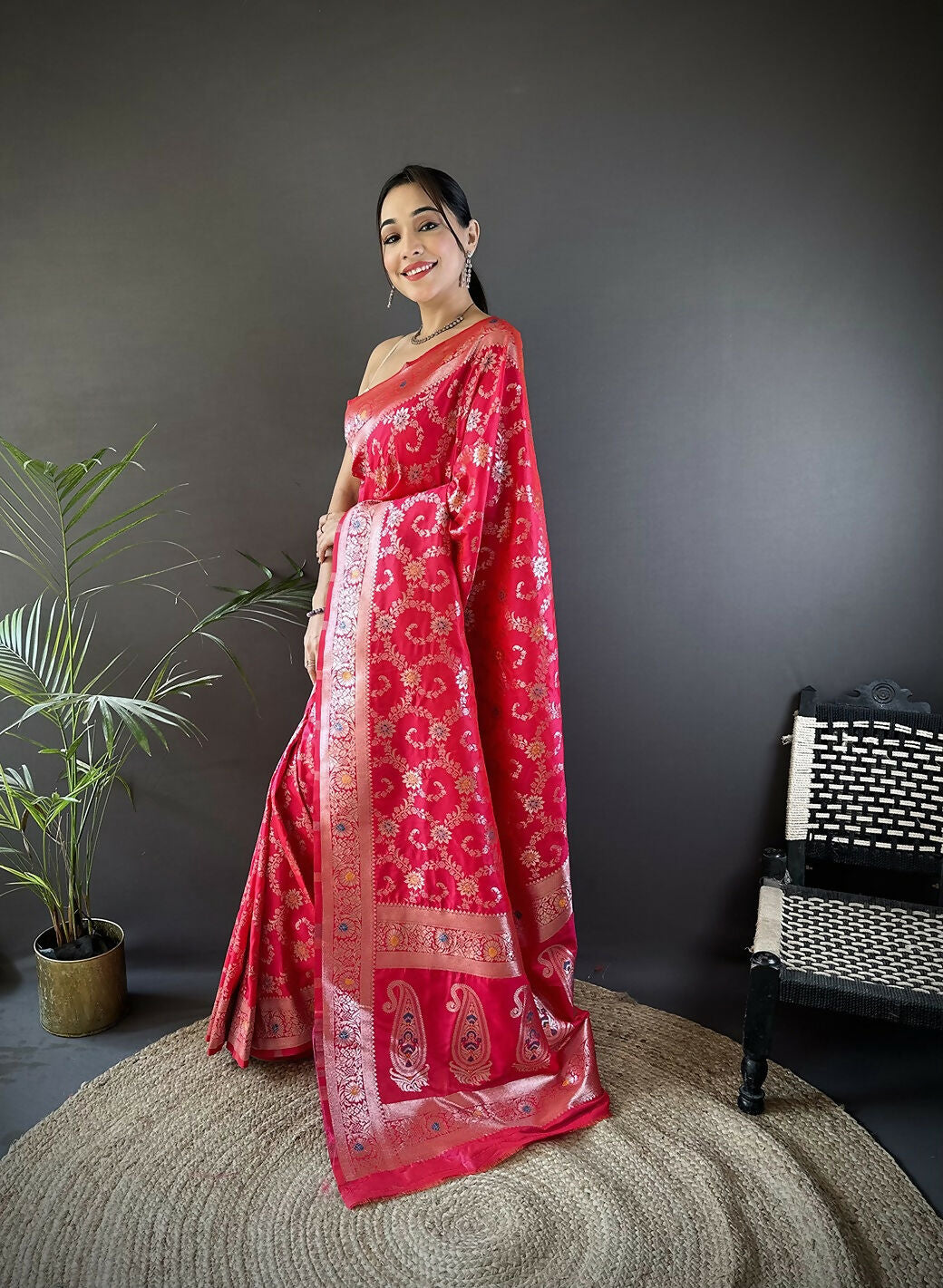 Joban Fashion Pink Meenakari Banarasi Silk Sarees | Grocsy