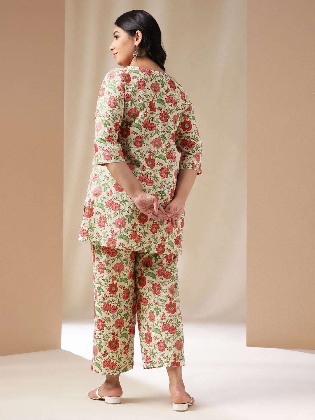 Janasya A-Line Cambric Off White Floral Round Neck Co-Ords | Grocsy