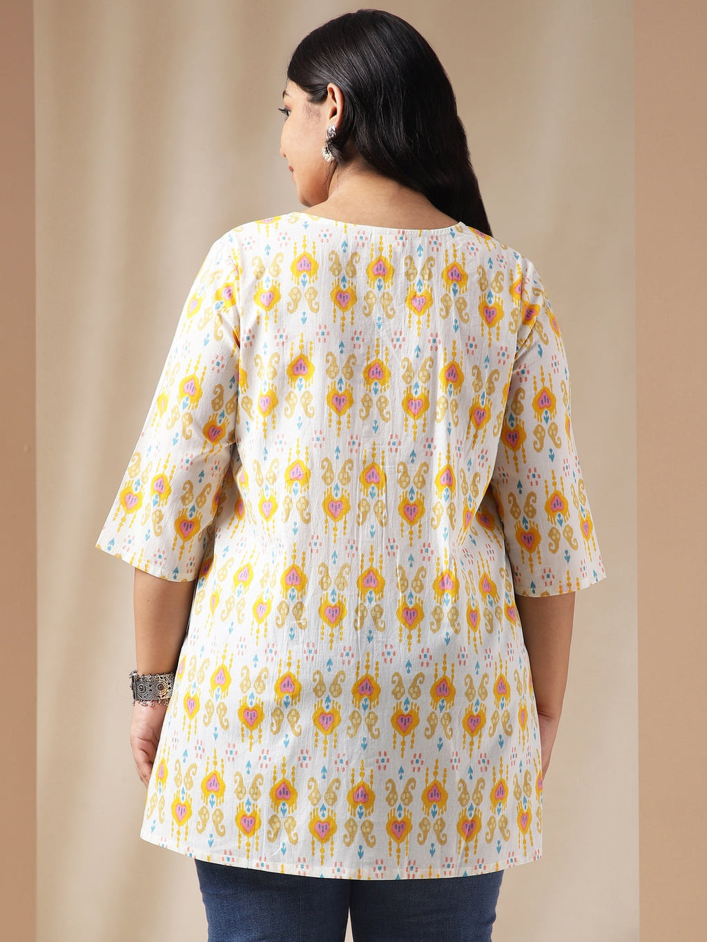 Janasya Pleated Cambric Off White Ikkat Notch Neck Tunic | Grocsy