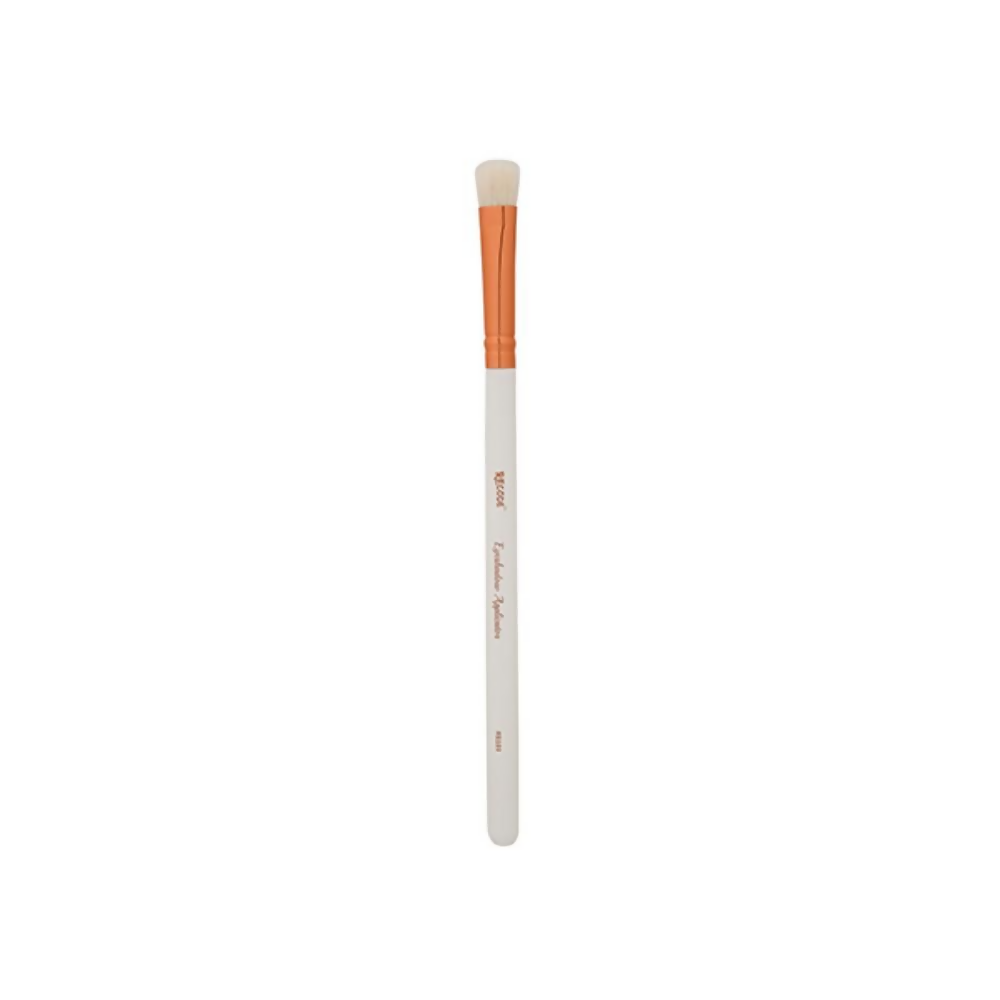 Recode Eyeshadow Applicator Brush - RS 103 | Grocsy