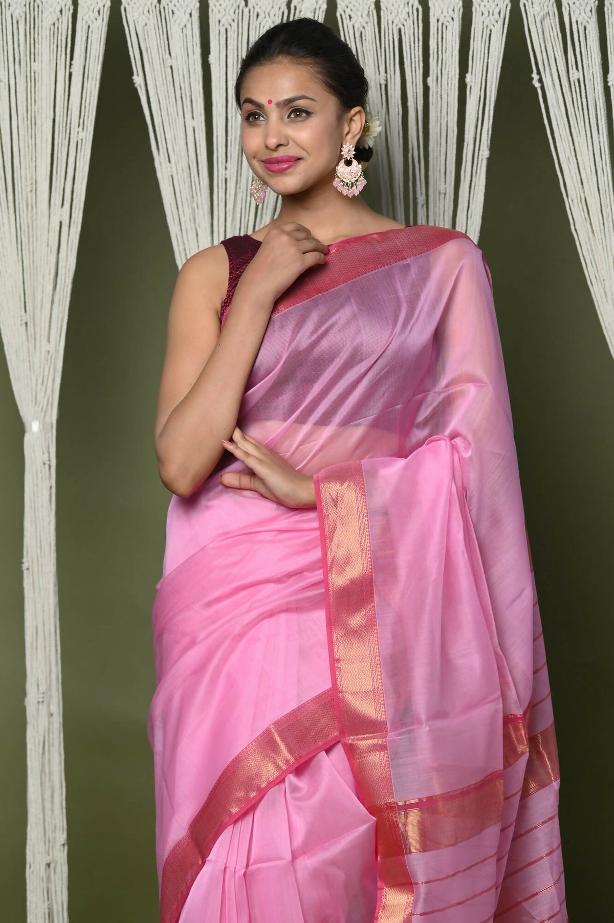 Very Much Indian Handloom Cotton Silk Maheshwari Saree With Sleek Golden Border - Rose Pink | Grocsy