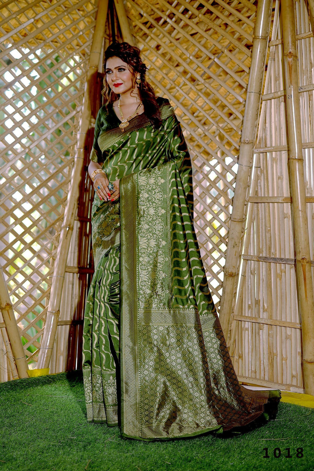 Partywear Designer Mendi Banarasi Silk Fancy Saree - Starwalk | Grocsy