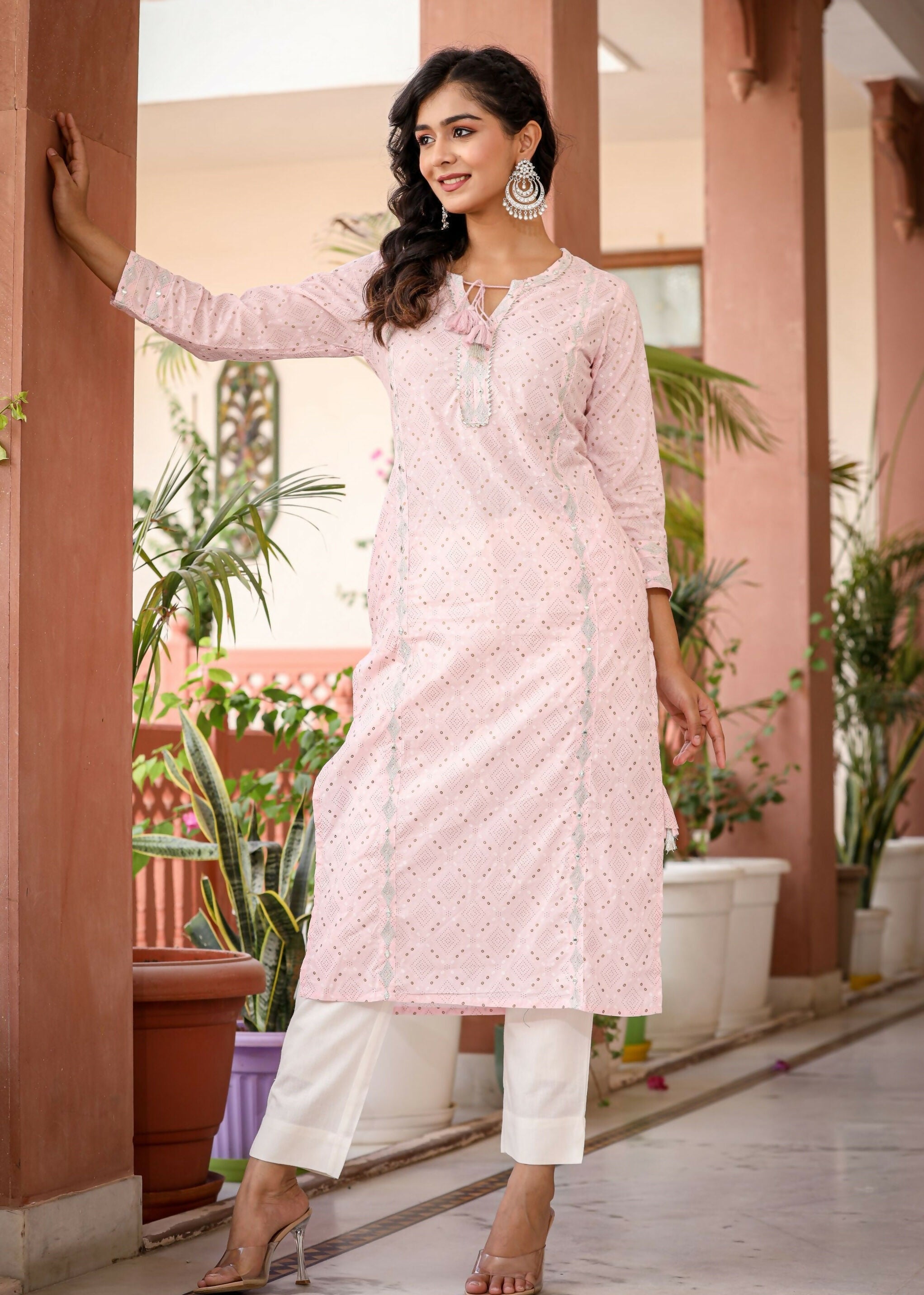 Kaajh Women's Pastel Pink Printed Kurta Pant Set | Grocsy