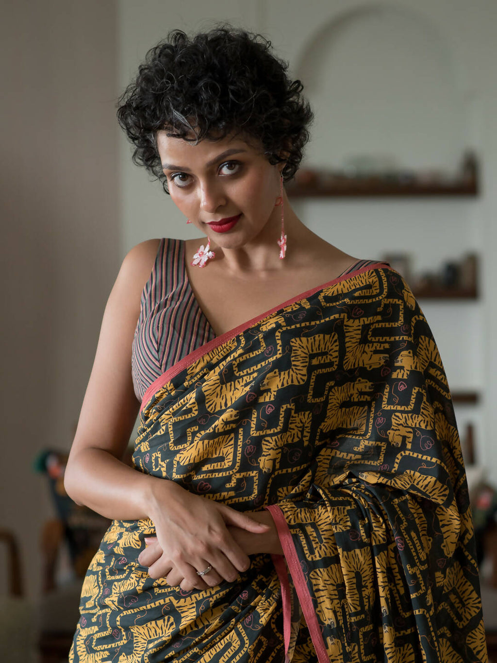 Suta Multi Color Abstract Pure Cotton Saree | Grocsy