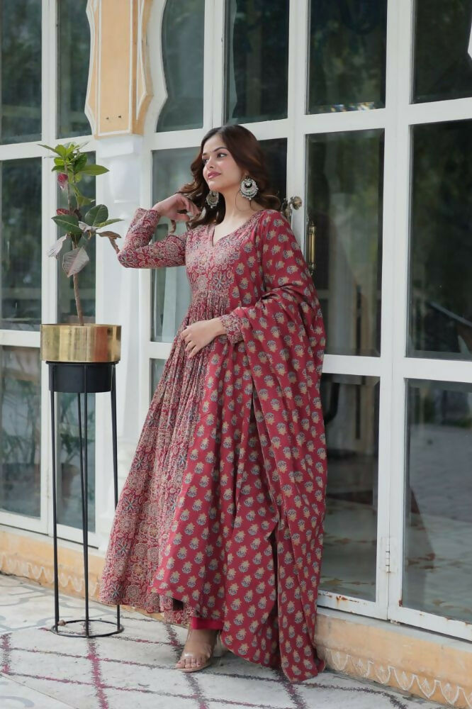 Vastranavya Maroon Pure Cotton Printed Top with Pant & Dupatta Set | Grocsy