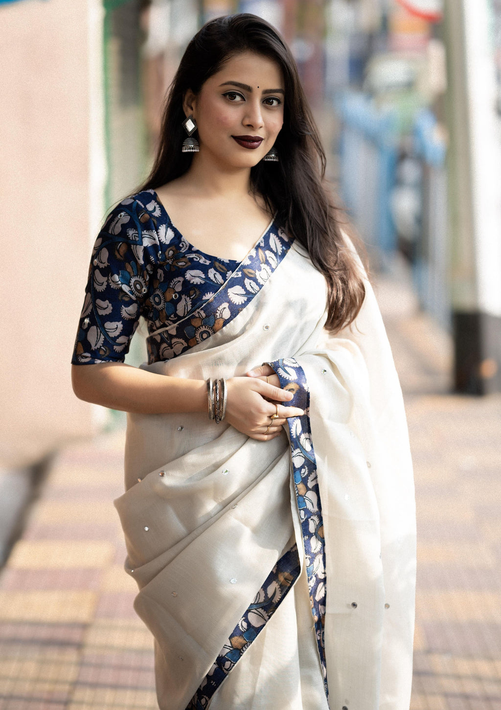 Cream Pure Linen Ethnic Motifs Saree with Unstitched Blouse - A2M | Grocsy