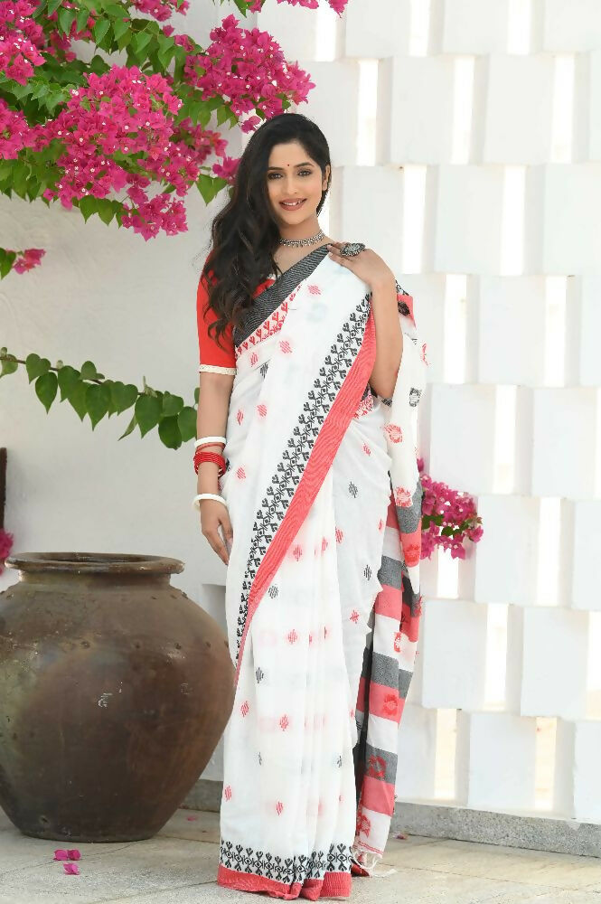 Beatitude White Cotton Tangail Saree | Grocsy