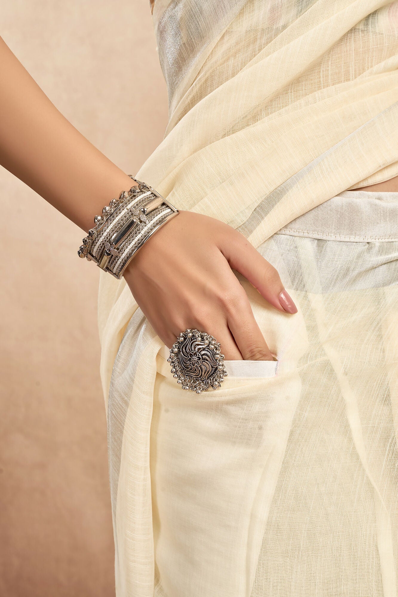 Vastranavya Off White Digital Printed Linen Ready To Wear Pocket Saree with Unstitched Blouse | Grocsy