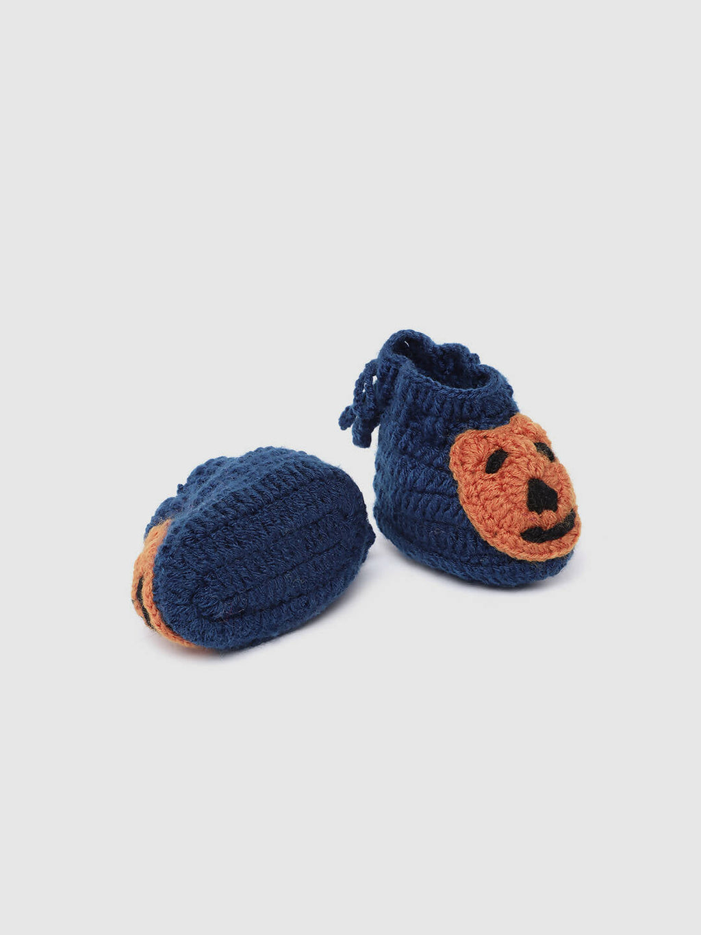 Chutput Kids Woollen Hand Knitted Bear Detailed Booties - Blue | Grocsy