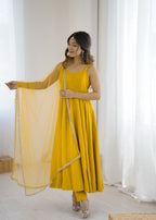 Lorenvalley Fashion Yellow Pure Romansilk Chanderi Fabric Yoke Fancy Lace Work Anarkali Kurta Pant With Dupatta Set | Grocsy