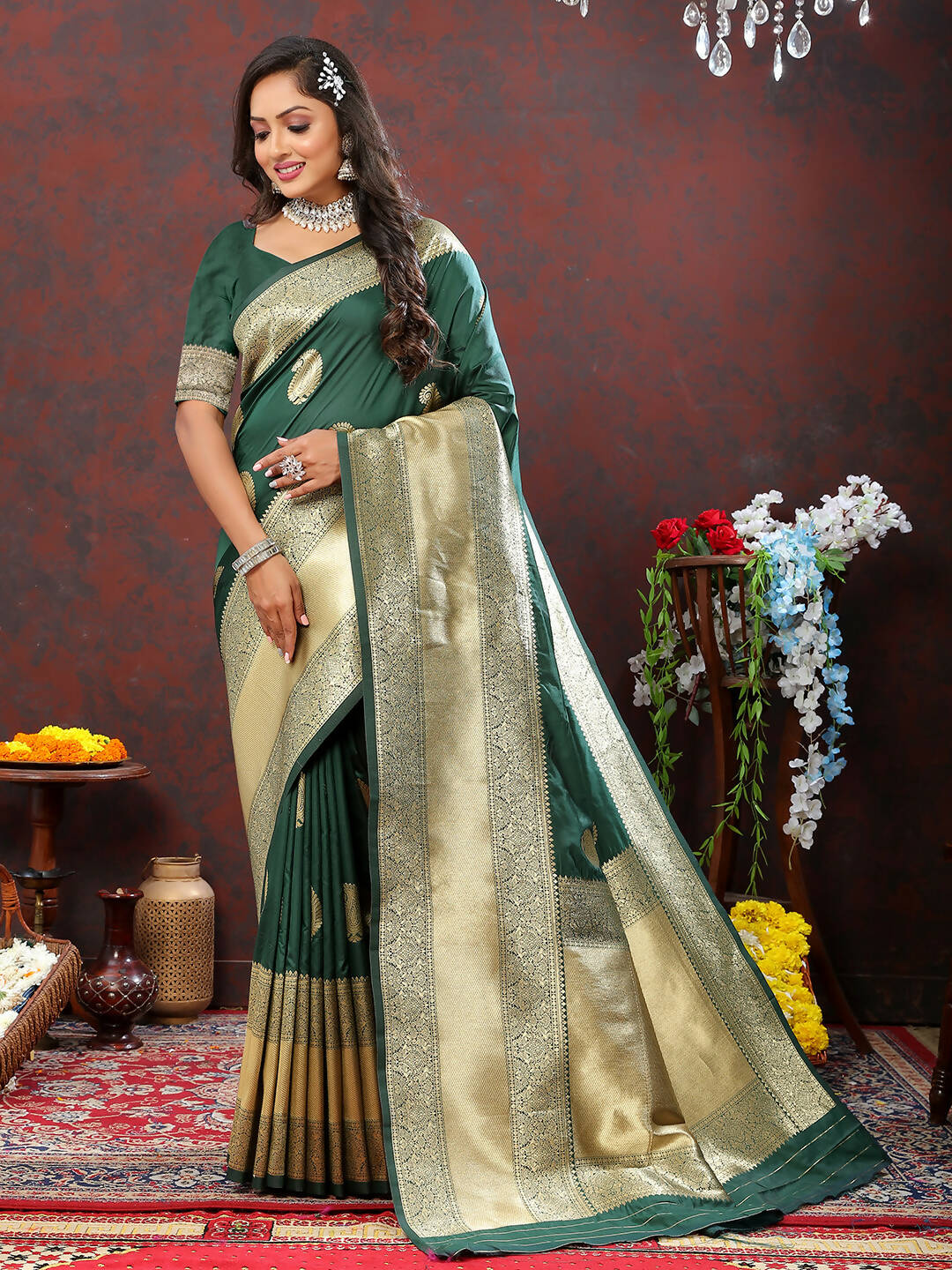 Lorenvalley Fashion Green Soft Silk Woven Design Gold Zari Weaving Saree | Grocsy