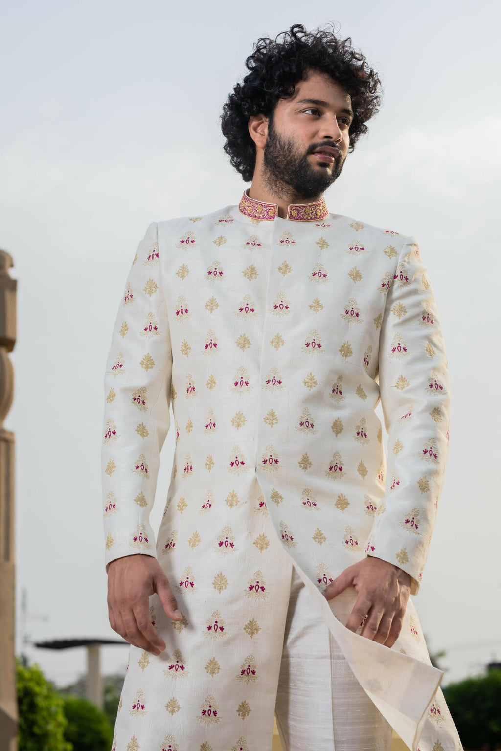 Irenic White Sherwani Set by Hilo Design | Grocsy