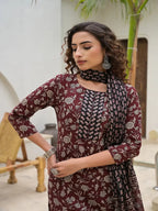 Yufta Yufta Piping On Yoke Floral Print Maroon Cotton Kurta Set With Dupatta Set | Grocsy