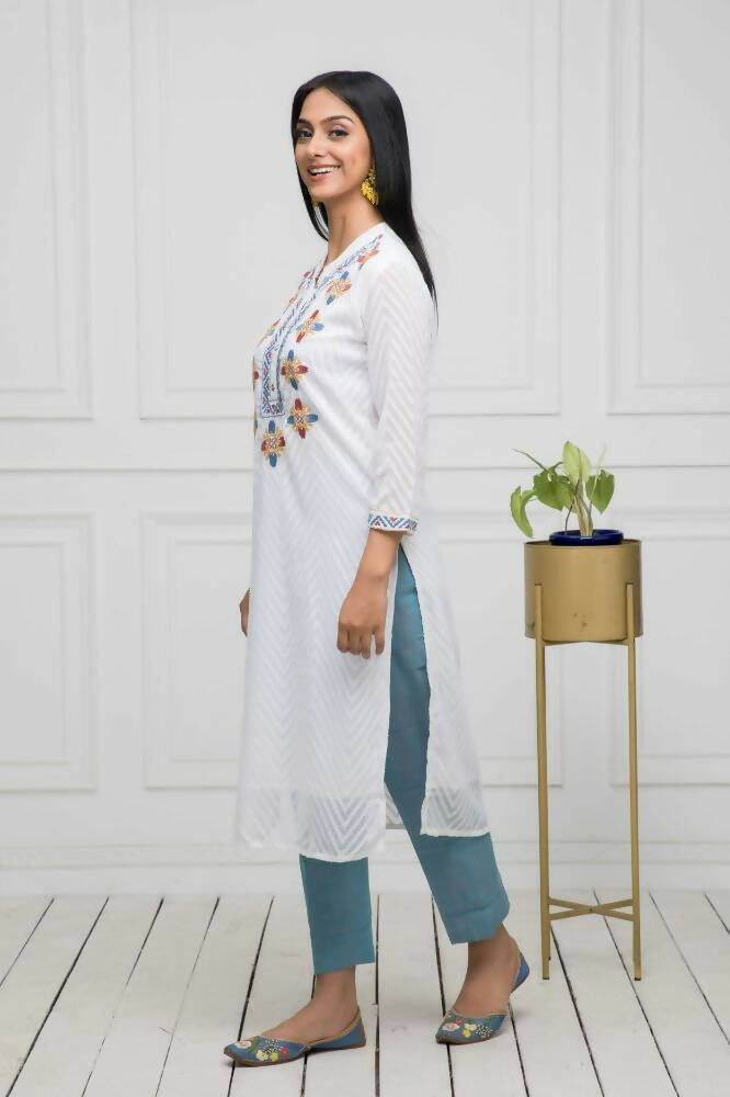 Myshka Women Solid Georgette Straight V-Neck White Kurtas | Grocsy