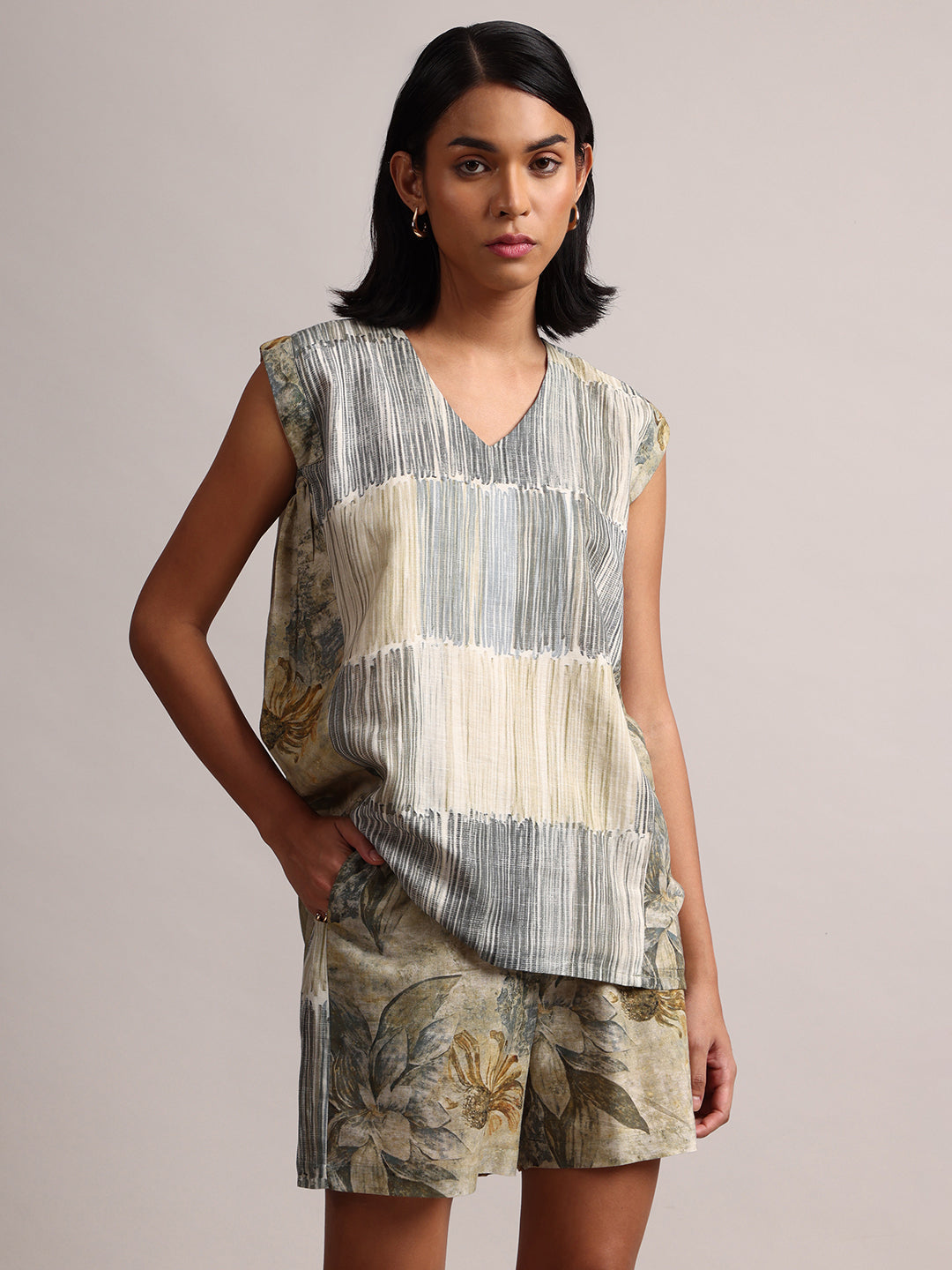 Zaccai Women's Grey Linen Striped Co-Ords | Grocsy