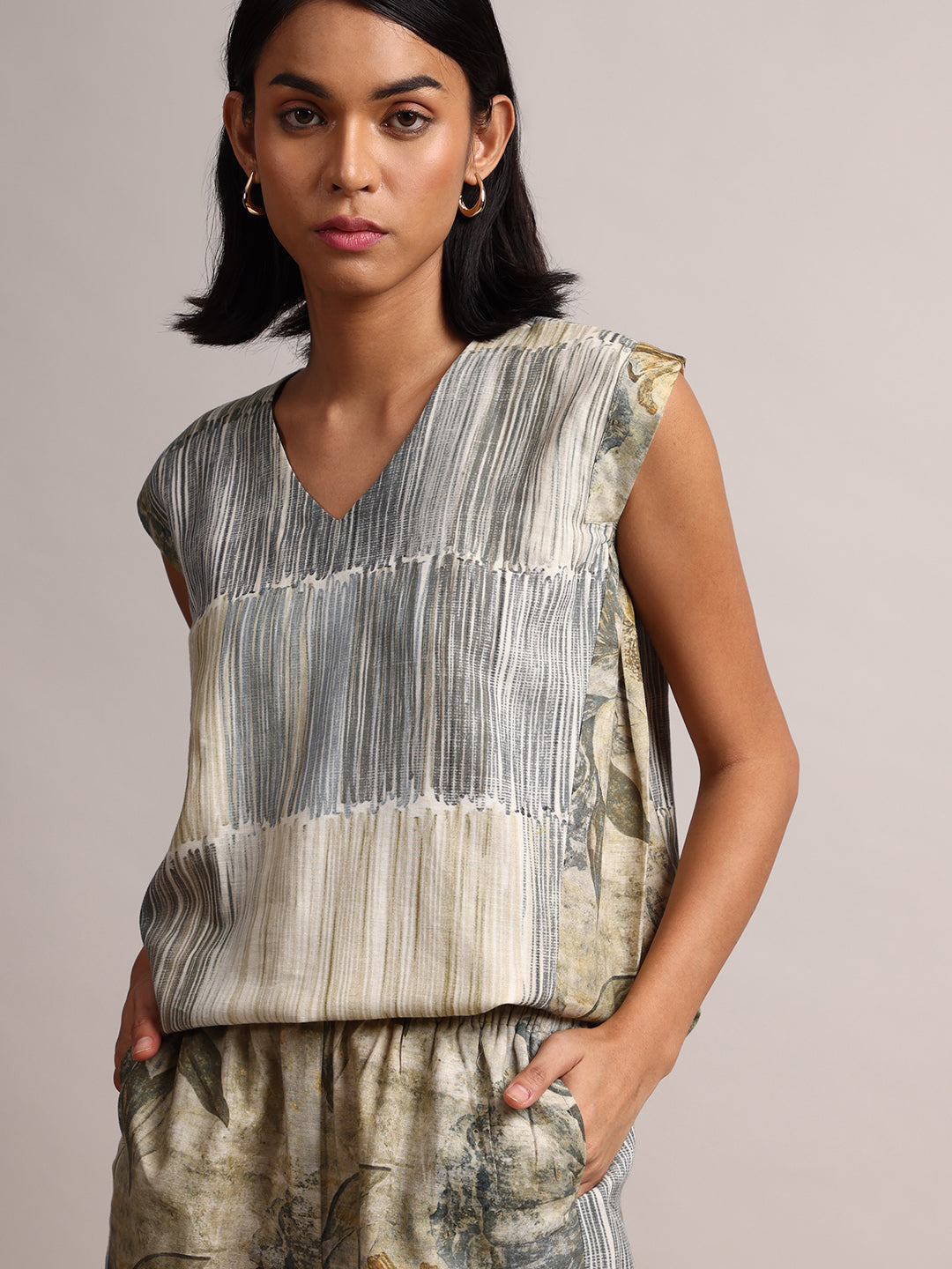 Zaccai Women's Grey Linen Striped Co-Ords | Grocsy