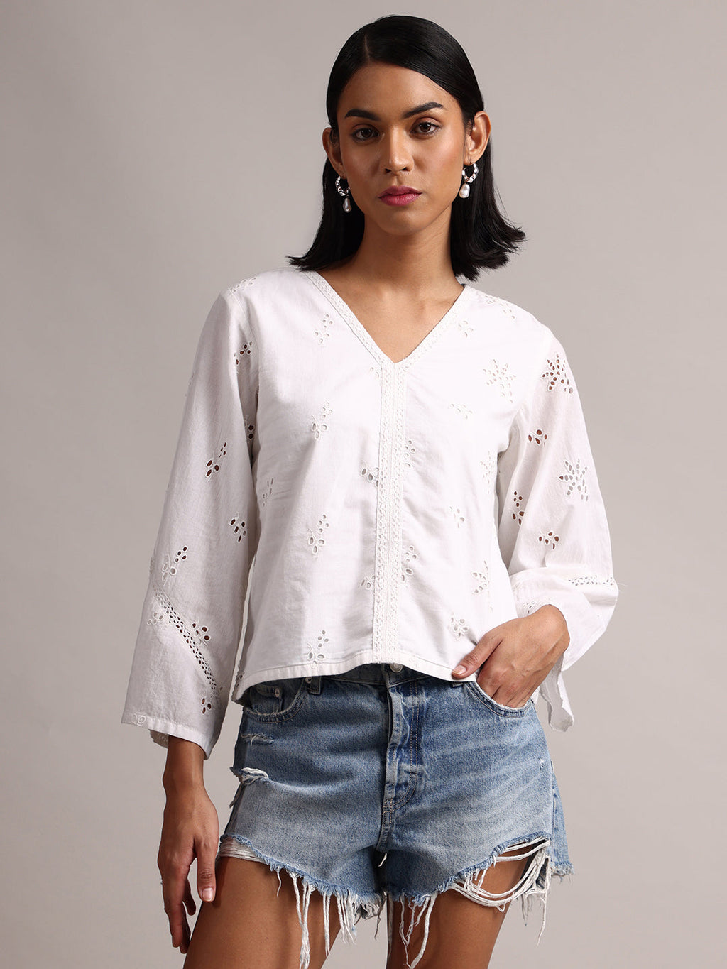 Zaccai Women's White Cambric Schiffli Top | Grocsy