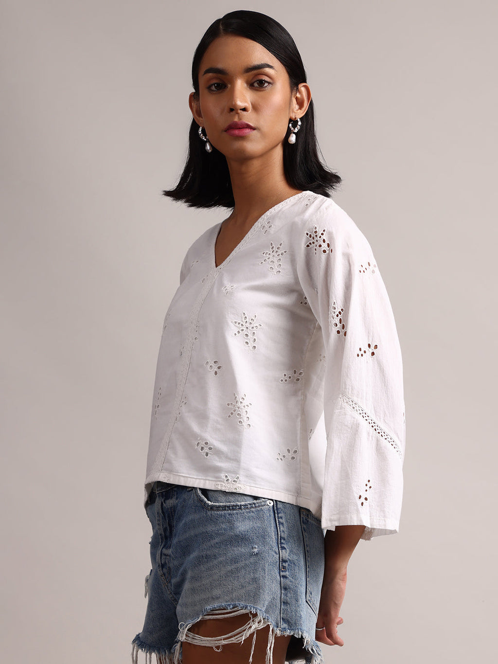 Zaccai Women's White Cambric Schiffli Top | Grocsy