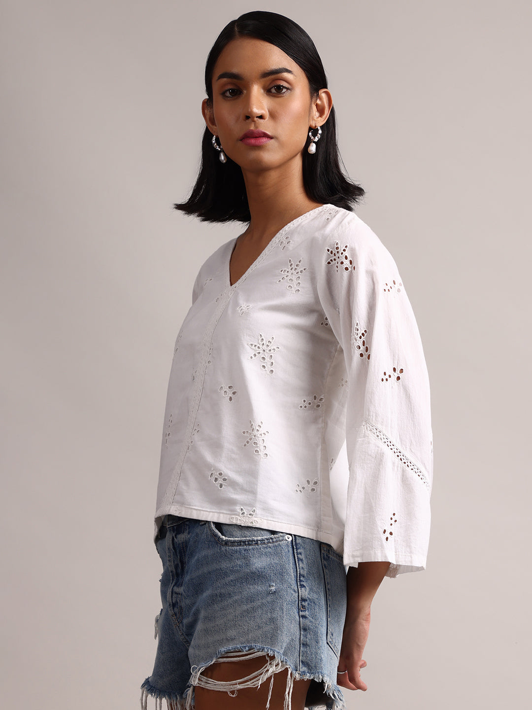 Zaccai Women's White Cambric Schiffli Top | Grocsy