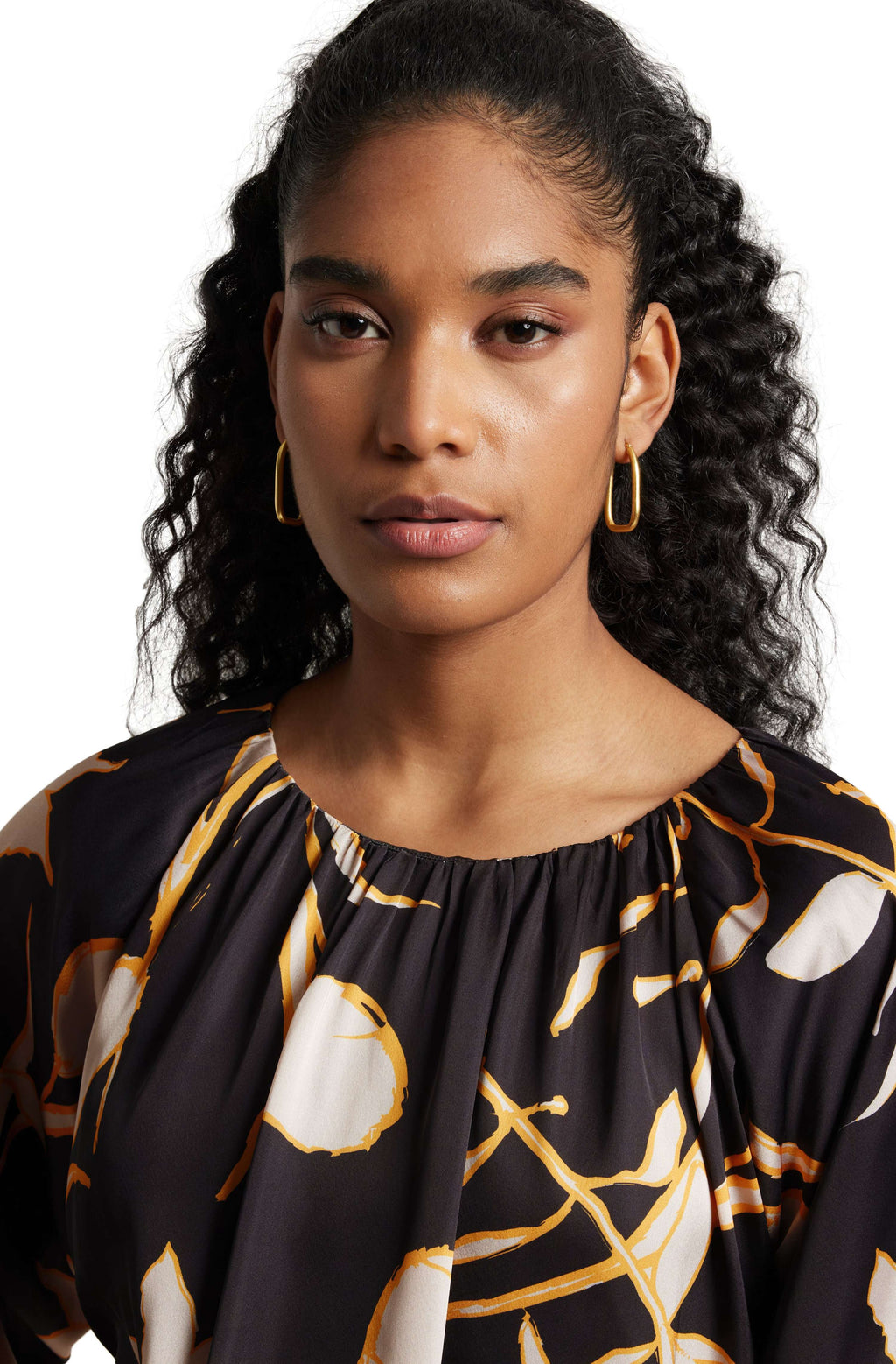 Zaccai Women's Black Satin Abstract Top | Grocsy