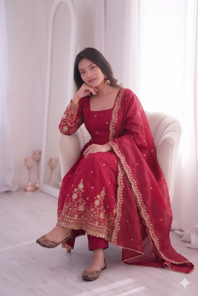 Teeya Creation Womens New Latest Trendy Elegant Red Embroidered Anarkali Suit Set with Scalloped Dupatta | Grocsy