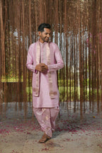 Lavender Kanjivaram Machien Embroidered Pattu Set by Hilo Design | Grocsy