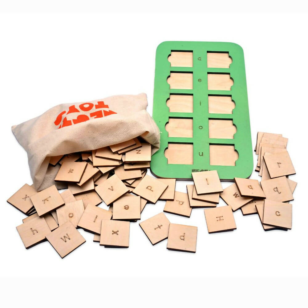 Nesta Toys CVC Board | 3 Letter Word Builder | Phonics Toy | Grocsy
