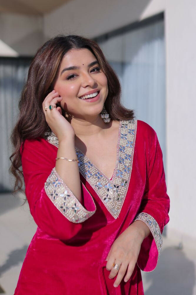 Joban Fashion Pink Kurta Set Velvet Sequins , Zari, Coding & Thread Embroidered work | Grocsy