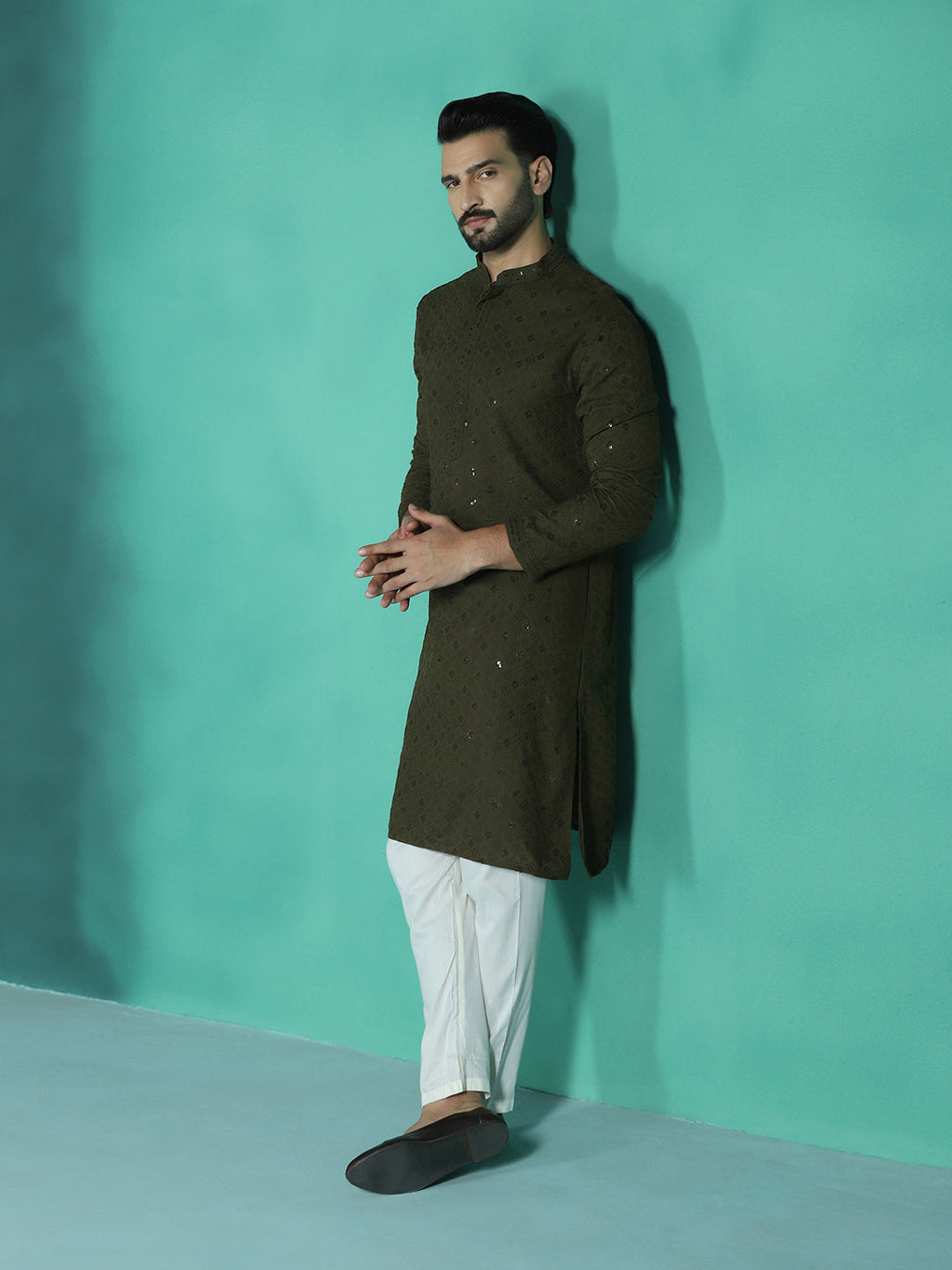 Zavaya Men Olive Embroidery Cotton Blend Kurta | Grocsy