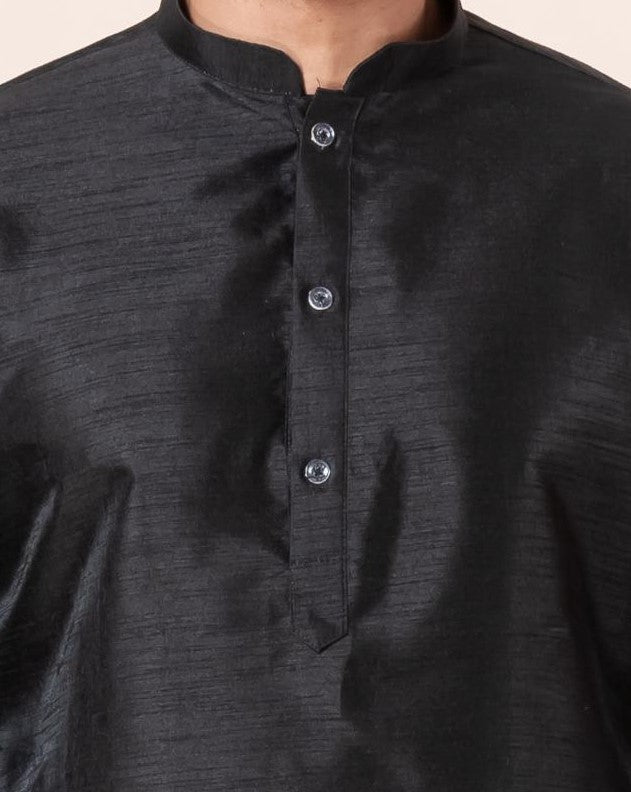 Zavaya Men Black Solid Banarasi Silk Kurta | Grocsy