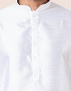 Zavaya Men White Solid Banarasi Silk Kurta | Grocsy