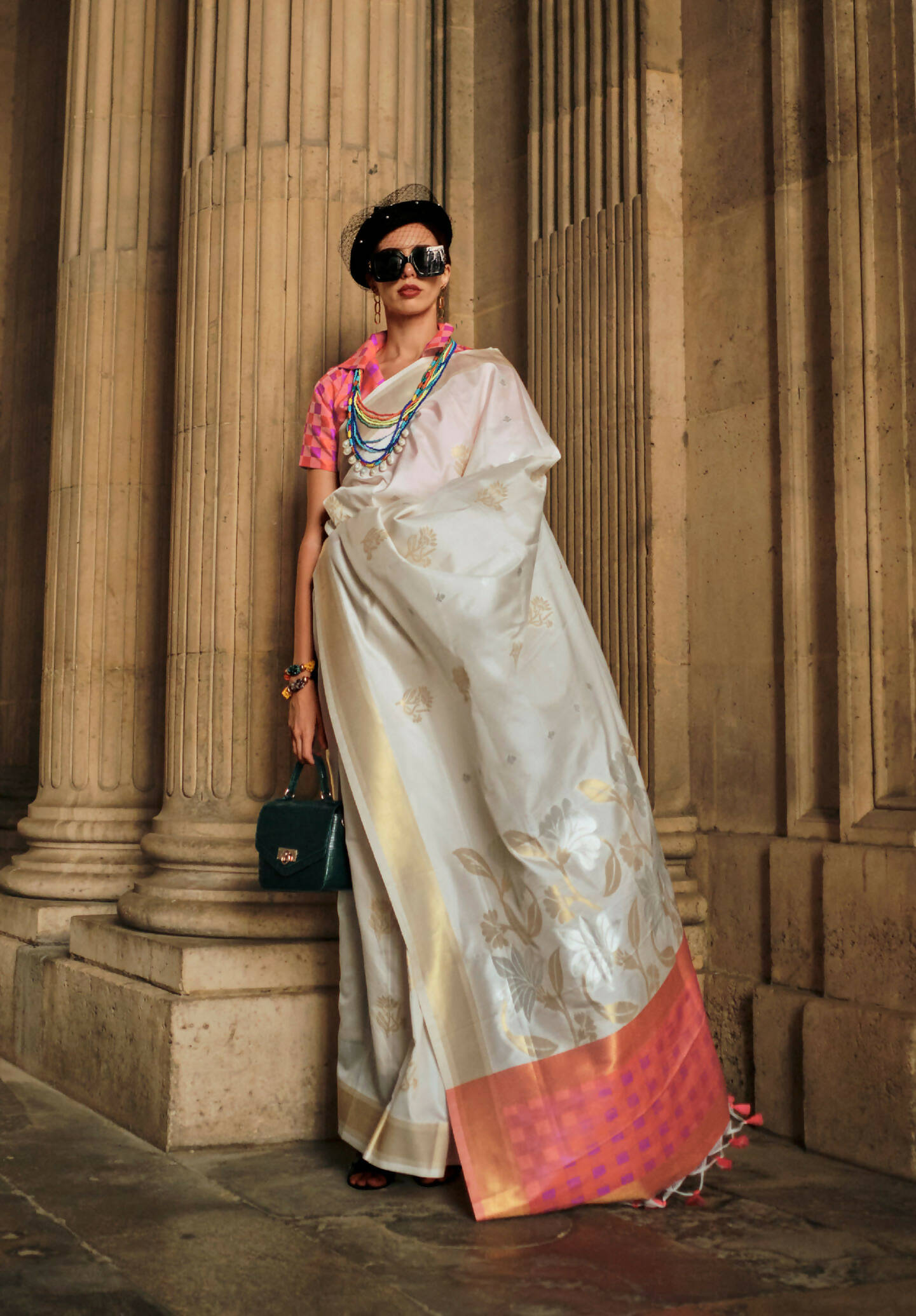 Petunia Flower Whitesoft Handloom Sik Zari & Thread Work, Contrast Pallu Saree - Rajtex Kube Silk | Grocsy