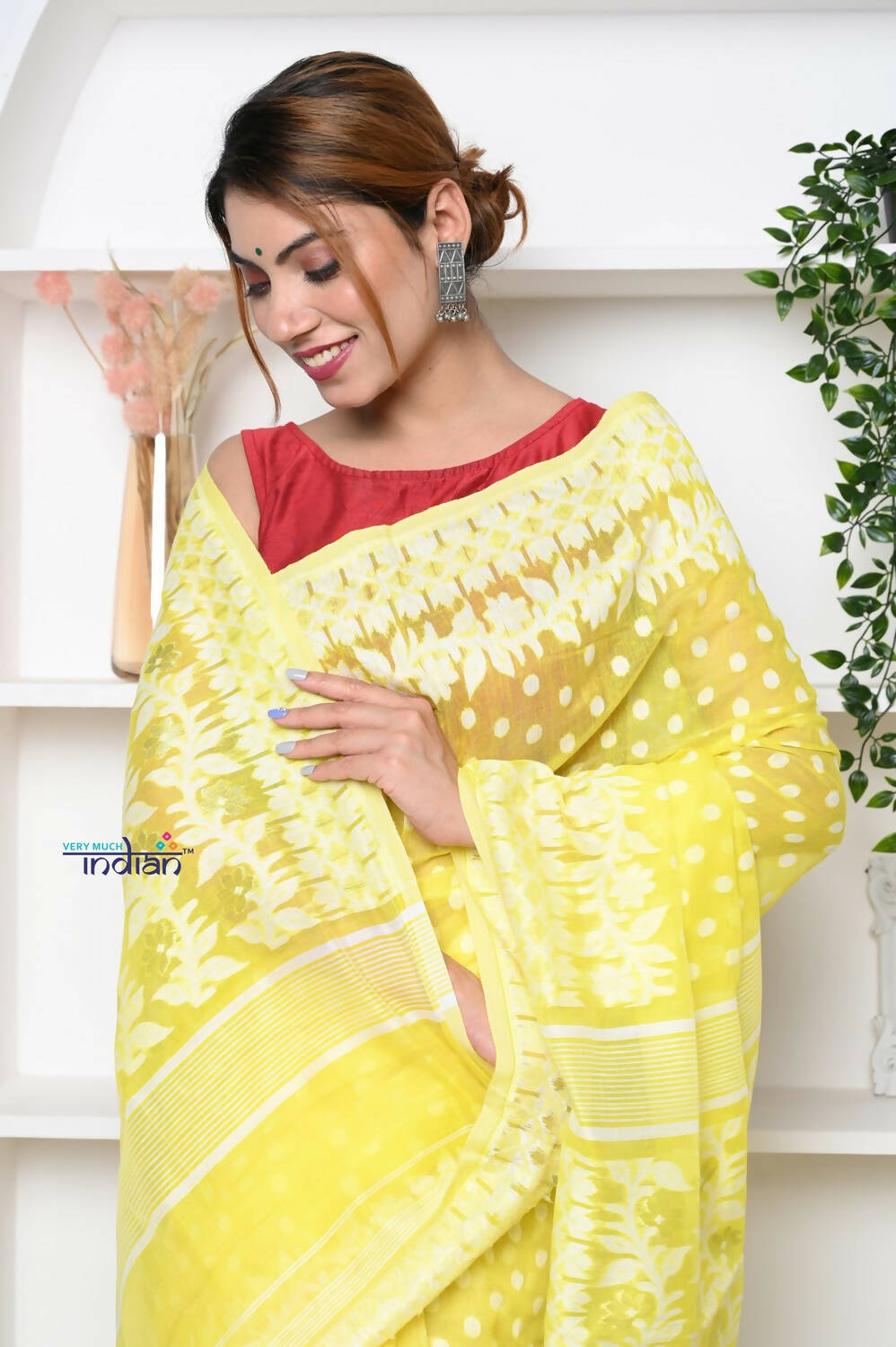 Very Much Indian Jamdhani Cotton Saree With Polka Dot Pallu - Lime Yellow | Grocsy