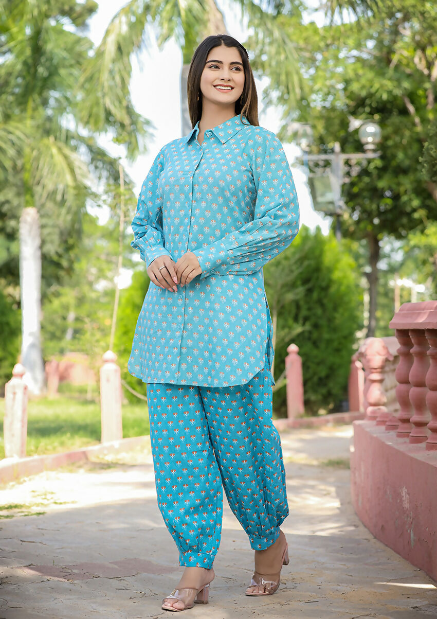 Kaajh Women's Sky Blue Printed Cotton Kurta Pant Set | Grocsy