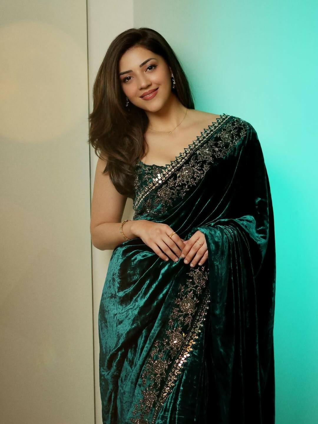 Joban Fashion Green Viscose Velvet Party Wear Sarees | Grocsy