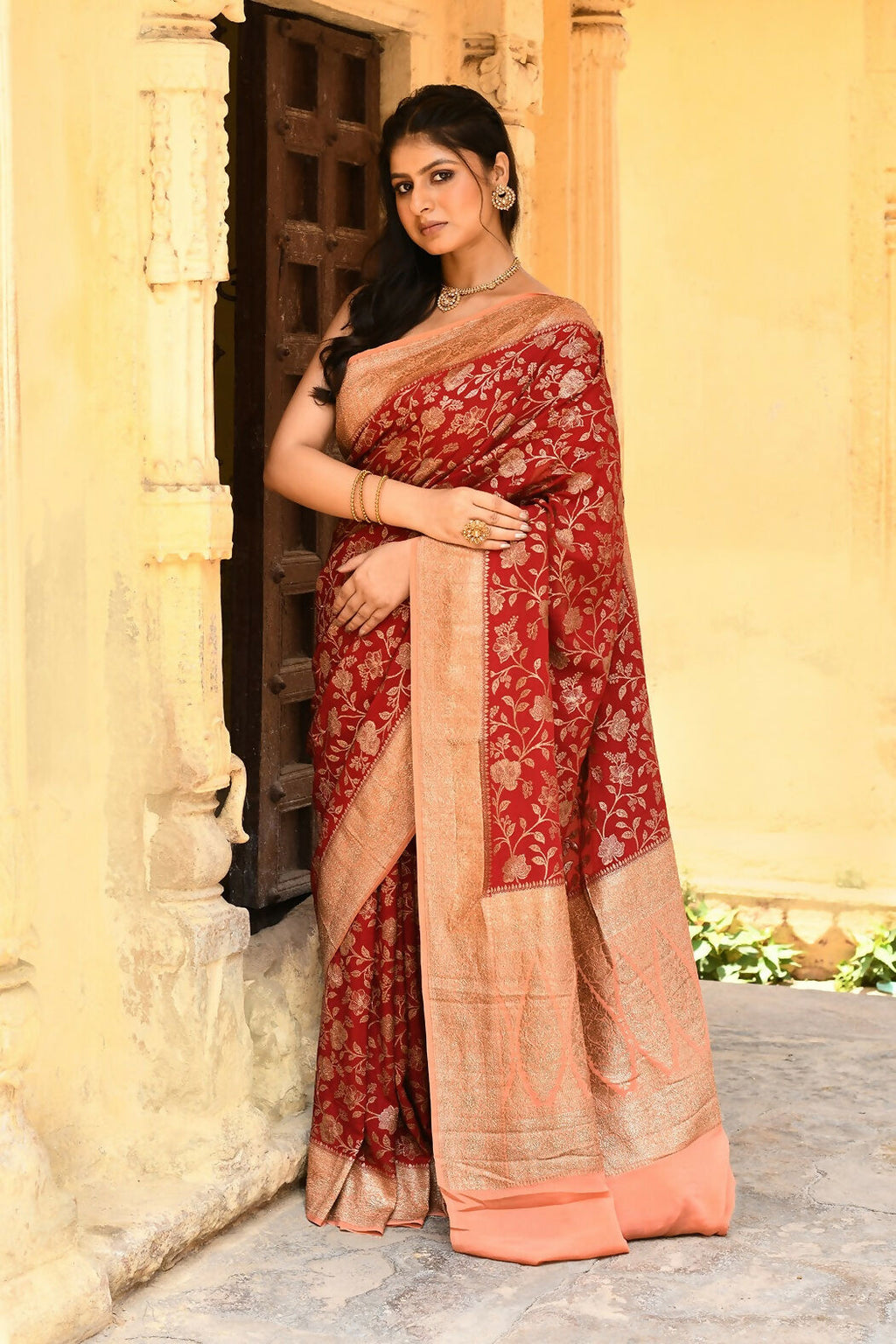 Joban Fashion Red Crepe Chiffon Pure Handloom Banarasi Silk Saree | Grocsy