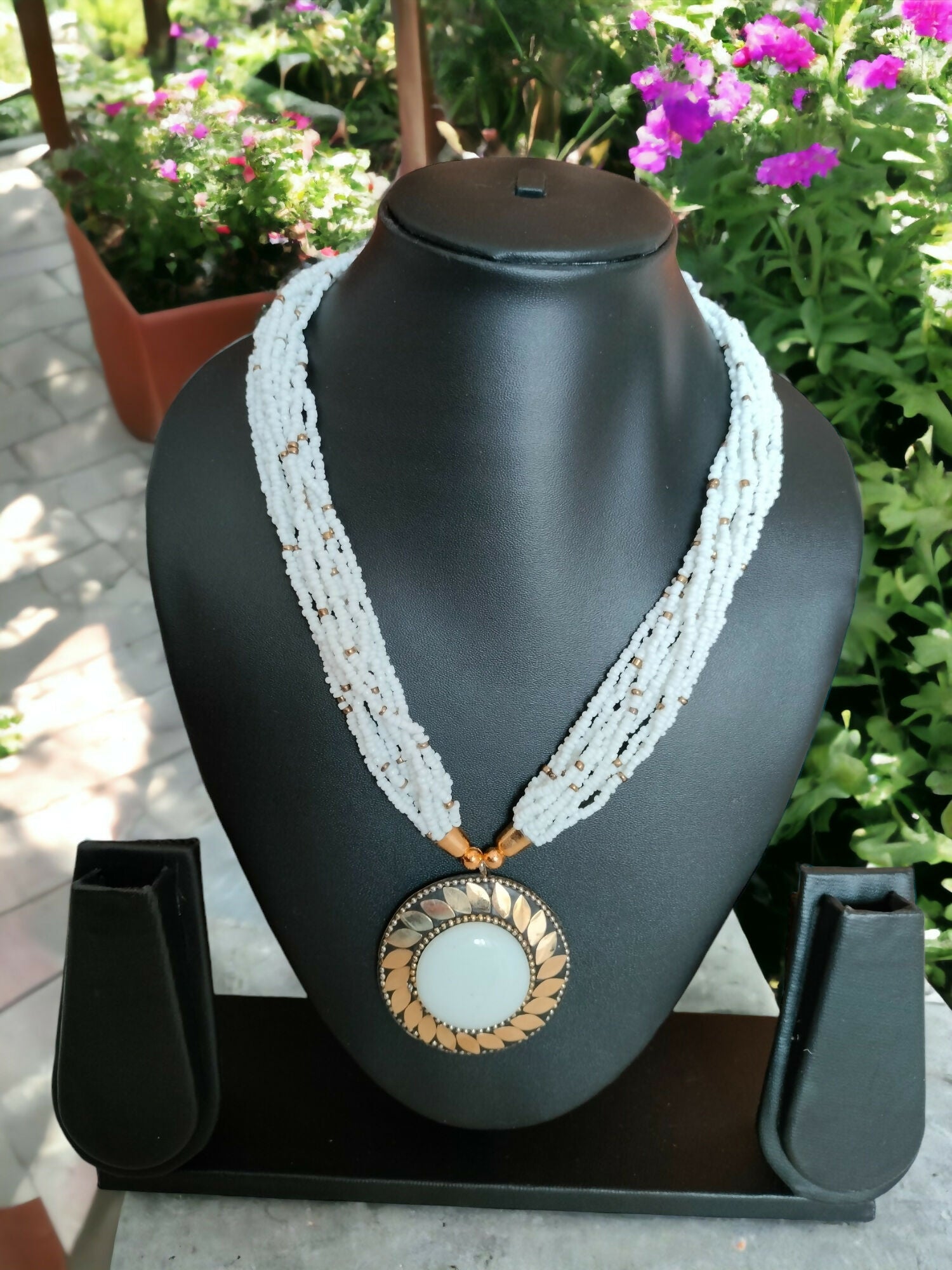 Inhanns Everyday Statement Beaded Pendant Necklace - White | Grocsy