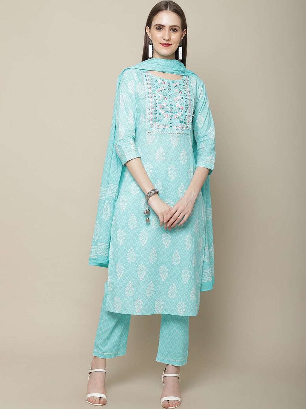 Sangria Women Blue & White Embroidery Printed Kurta Set | Grocsy