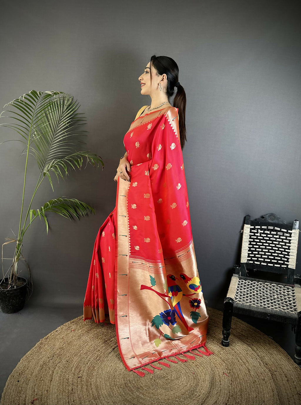 Joban Fashion Pink Peacock & Floral Motifs Soft Silk Kanchipuram Saree | Grocsy