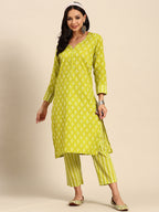 Sangria Women Floral Printed Regular Pure Cotton Kurta with Trousers | Grocsy
