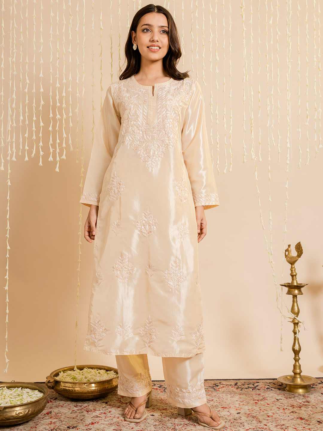 HOUSE OF KARI Floral Embroidered Silk Chikankari Kurta | Grocsy