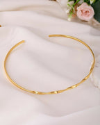 VOJ Gold-Polished Twisted Hasli Necklace | Grocsy