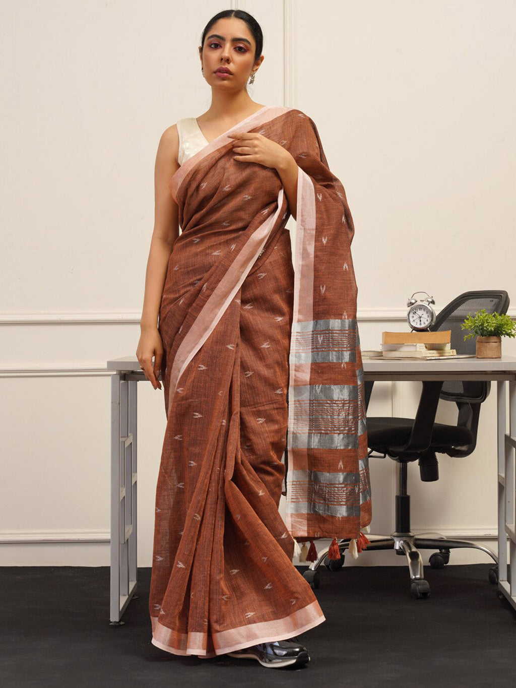 Tikhi Imli Rust Abstract Woven Design Zari Saree | Grocsy