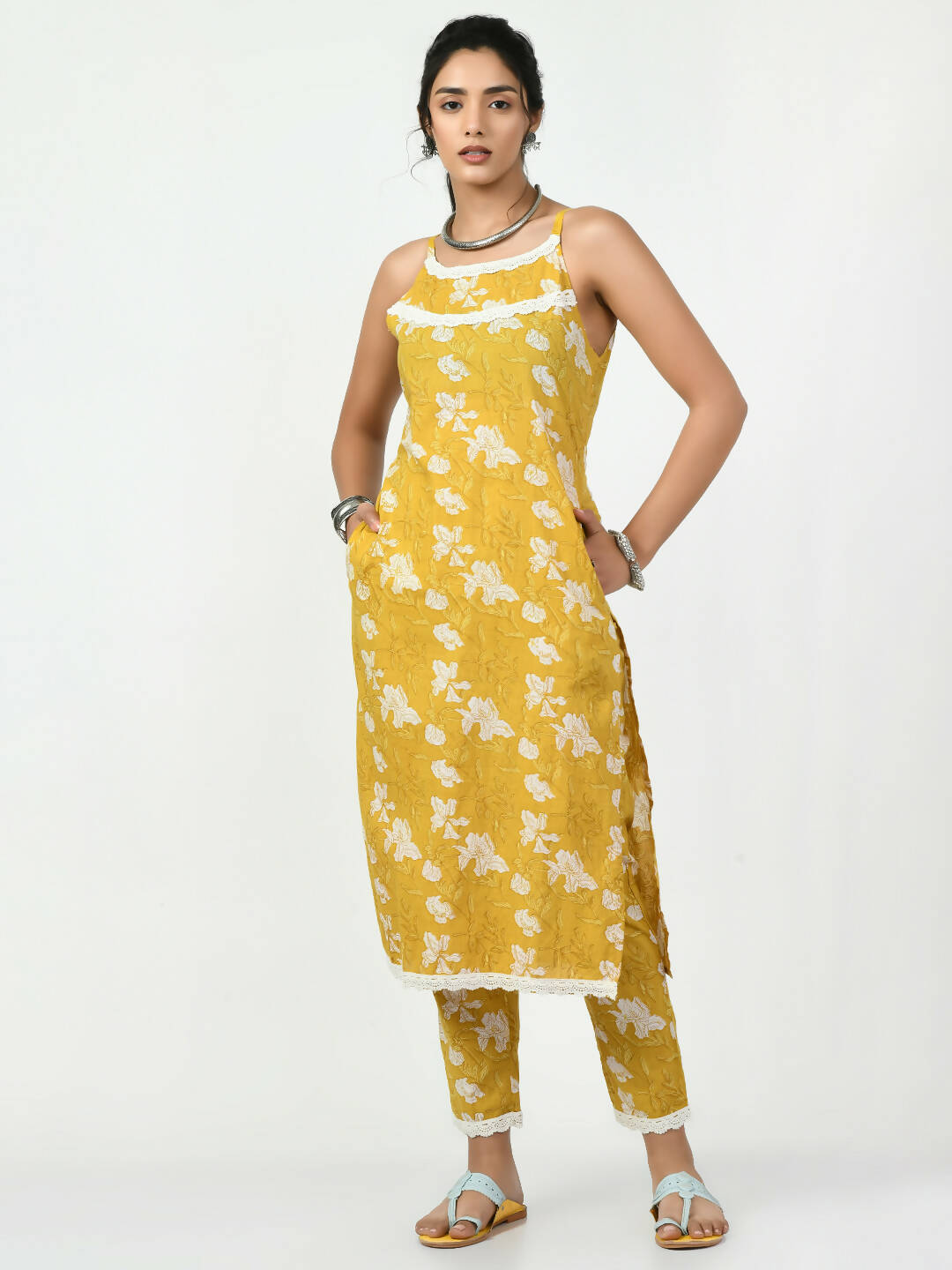 Myshka Women's Yellow Printed Kurta With Trouser | Grocsy