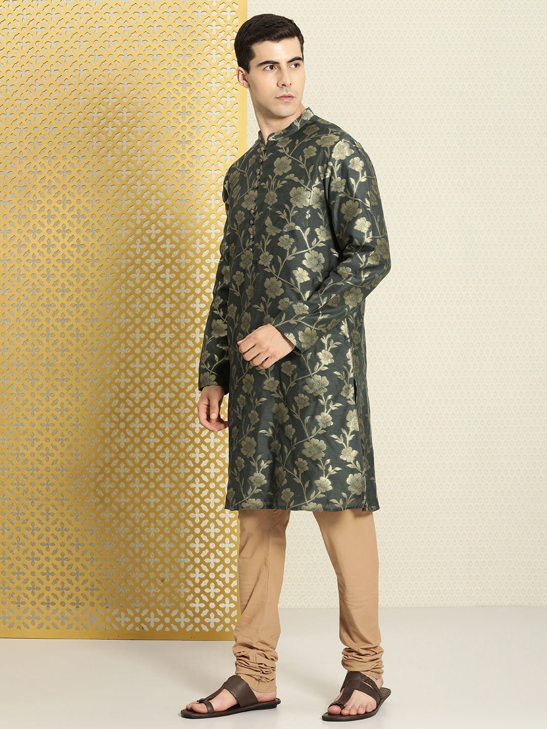 House of Pataudi Men Jashn Floral Zari Work Kurta with Churidar | Grocsy