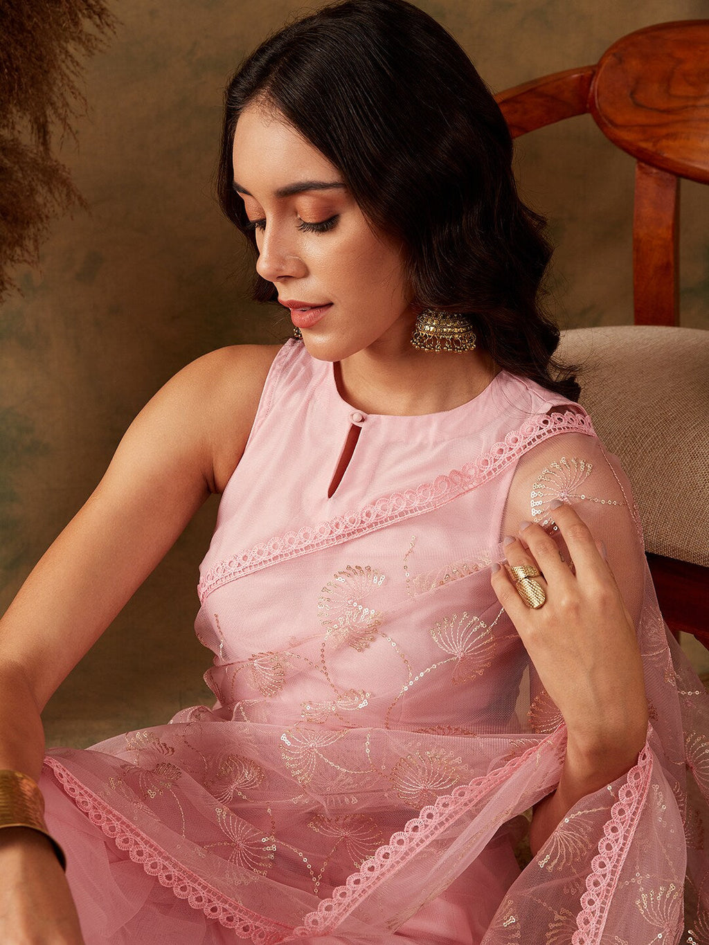 Sangria Pink Floral Embroidered Sequinned Net Saree | Grocsy