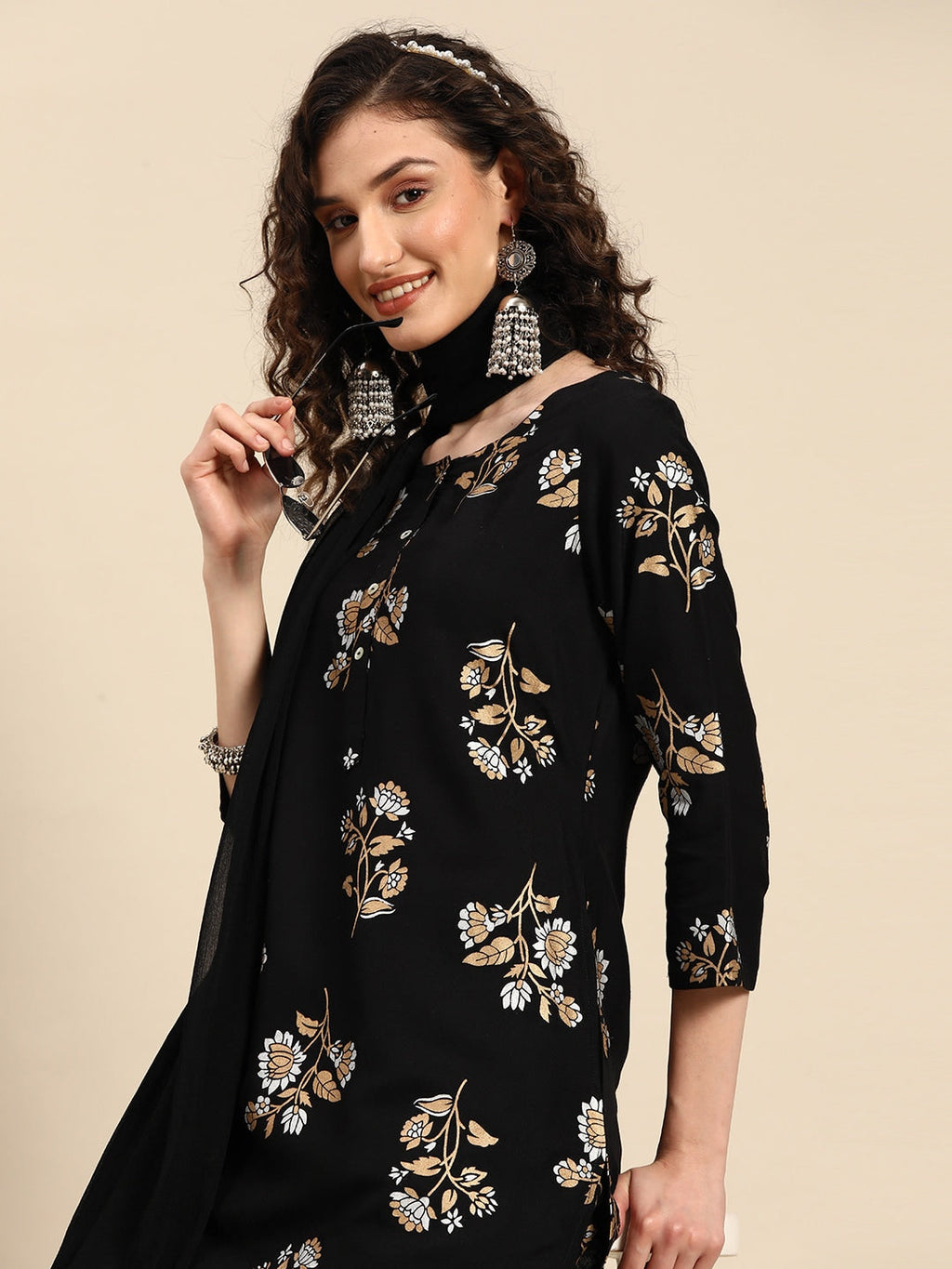 Sangria Floral Printed Regular Kurta With Trousers & Dupatta | Grocsy