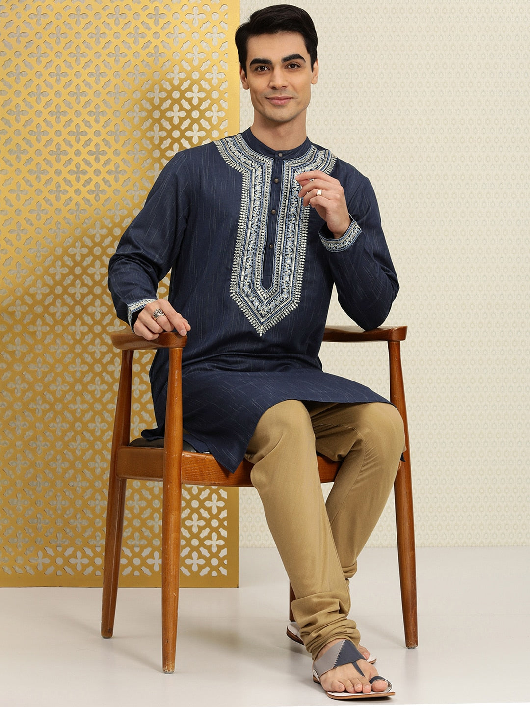 House of Pataudi Men Navy Blue Embroidered Striped Pattern Jashn Kurta | Grocsy